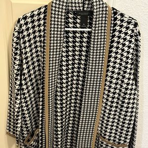Gorgeous luxurious cardigan